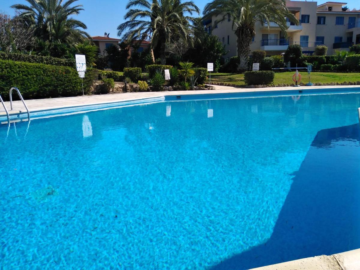Paradise Gardens II Anastasia Apartment Paphos Buitenkant foto