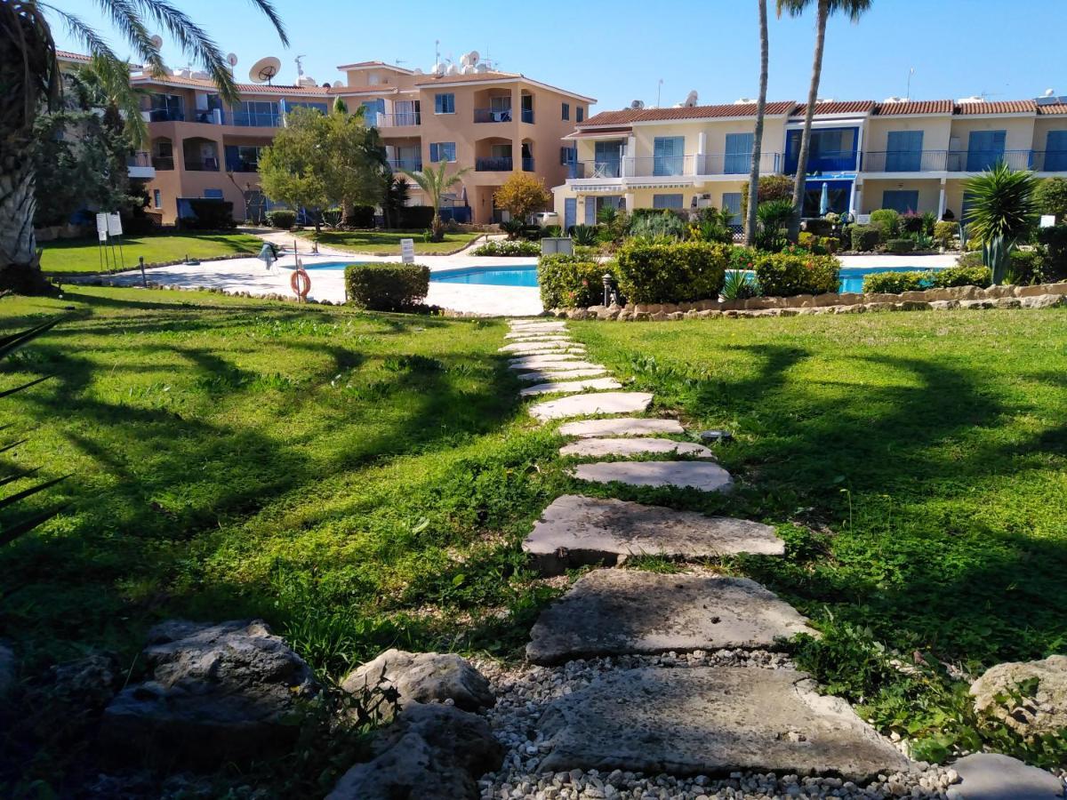 Paradise Gardens II Anastasia Apartment Paphos Buitenkant foto