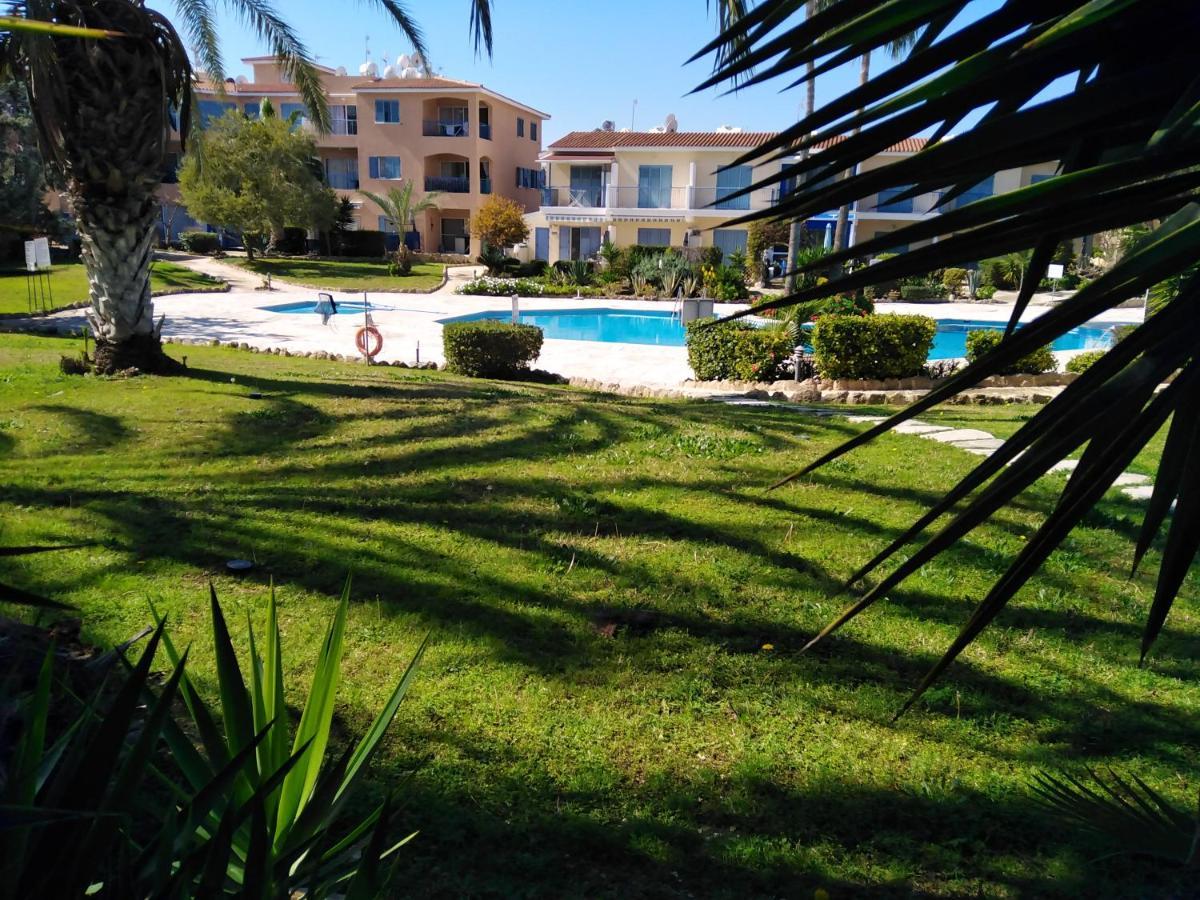 Paradise Gardens II Anastasia Apartment Paphos Buitenkant foto